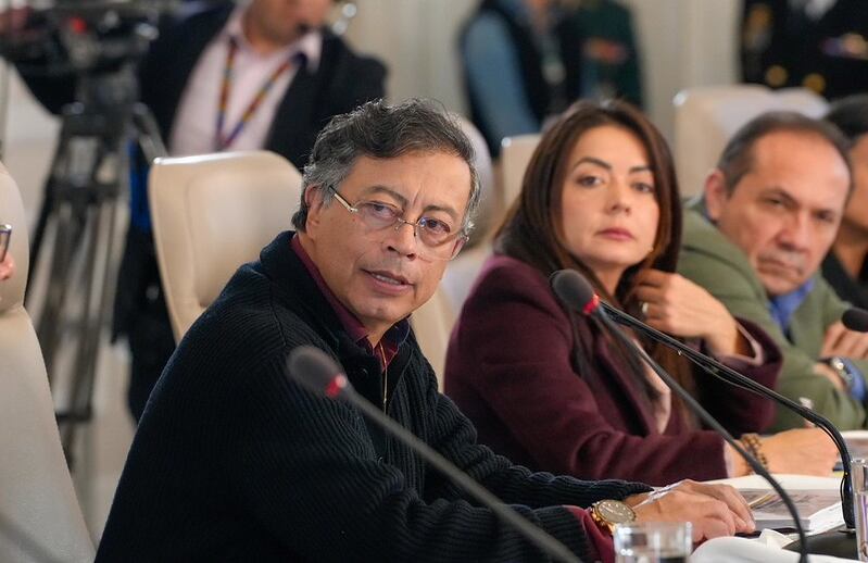 El presidente Gustavo Petro sigue lanzando mensajes luego de que se suspendió el decreto del salario mínimo.