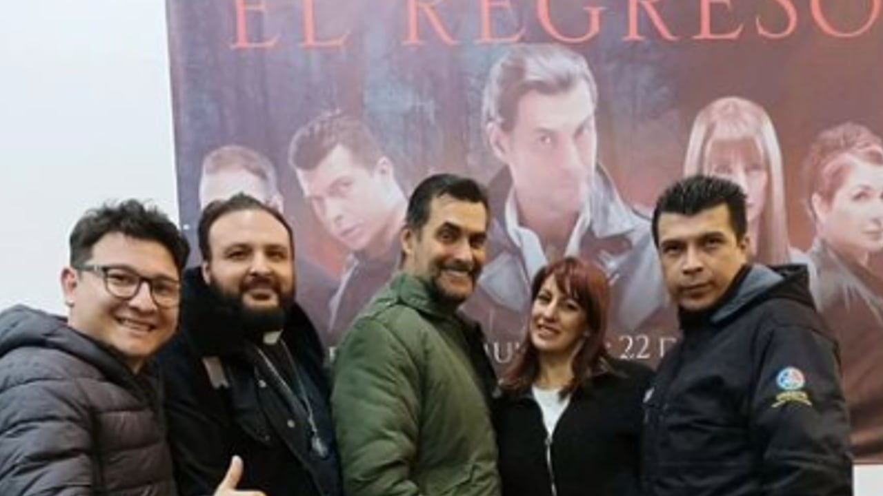 Rafael Taibo y el equipo original de 'Ellos están aquí', programa que estudia fenómenos paranormales.