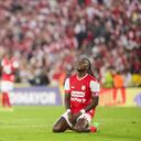 Hugo Rodallega se lamenta tras el empate de Santa Fe ante Nacional