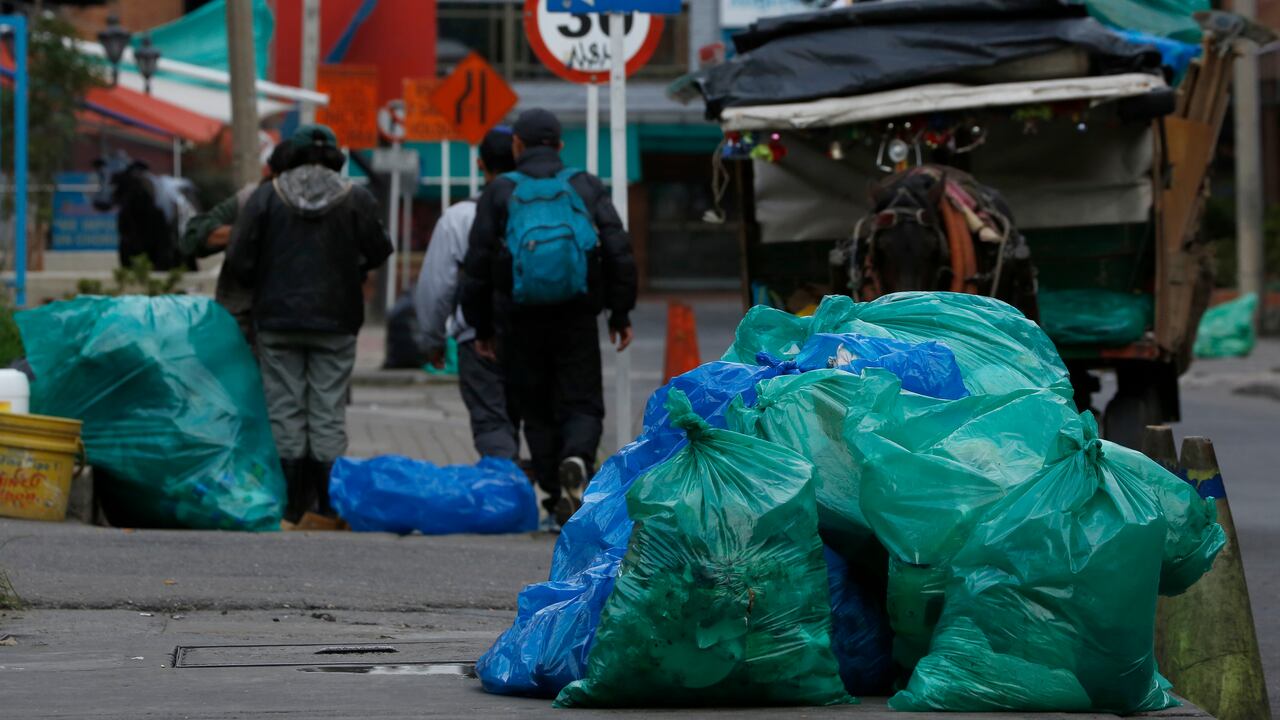 Desde el Concejo alertaron incumplimientos en instalación de contenedores de basura por parte de los operadores.