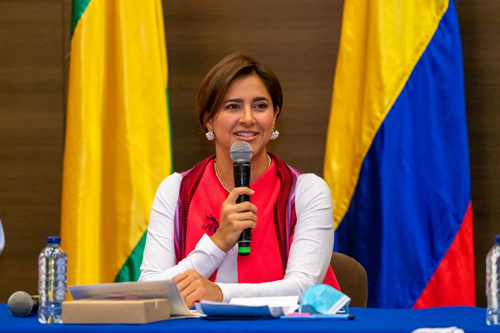 La primera dama, María Juliana Ruiz, hizo parte de la sesión de la Comisión y recalcó su rechazo contra el reclutamiento de menores.