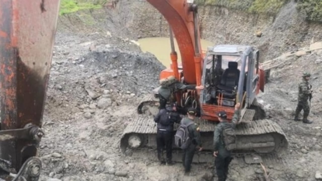 Autoridades destruyeron maquinaría que era usada para la minería ilegal en Buenaventura