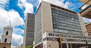 La junta del Banco de la República se realizará el 31 de marzo y el cronograma indica que pueden tomar una decisión con respecto a bajar las tasas de interés o dejarlas quietas. El nuevo ministro de Hacienda es partidario de un recorte más agresivo.