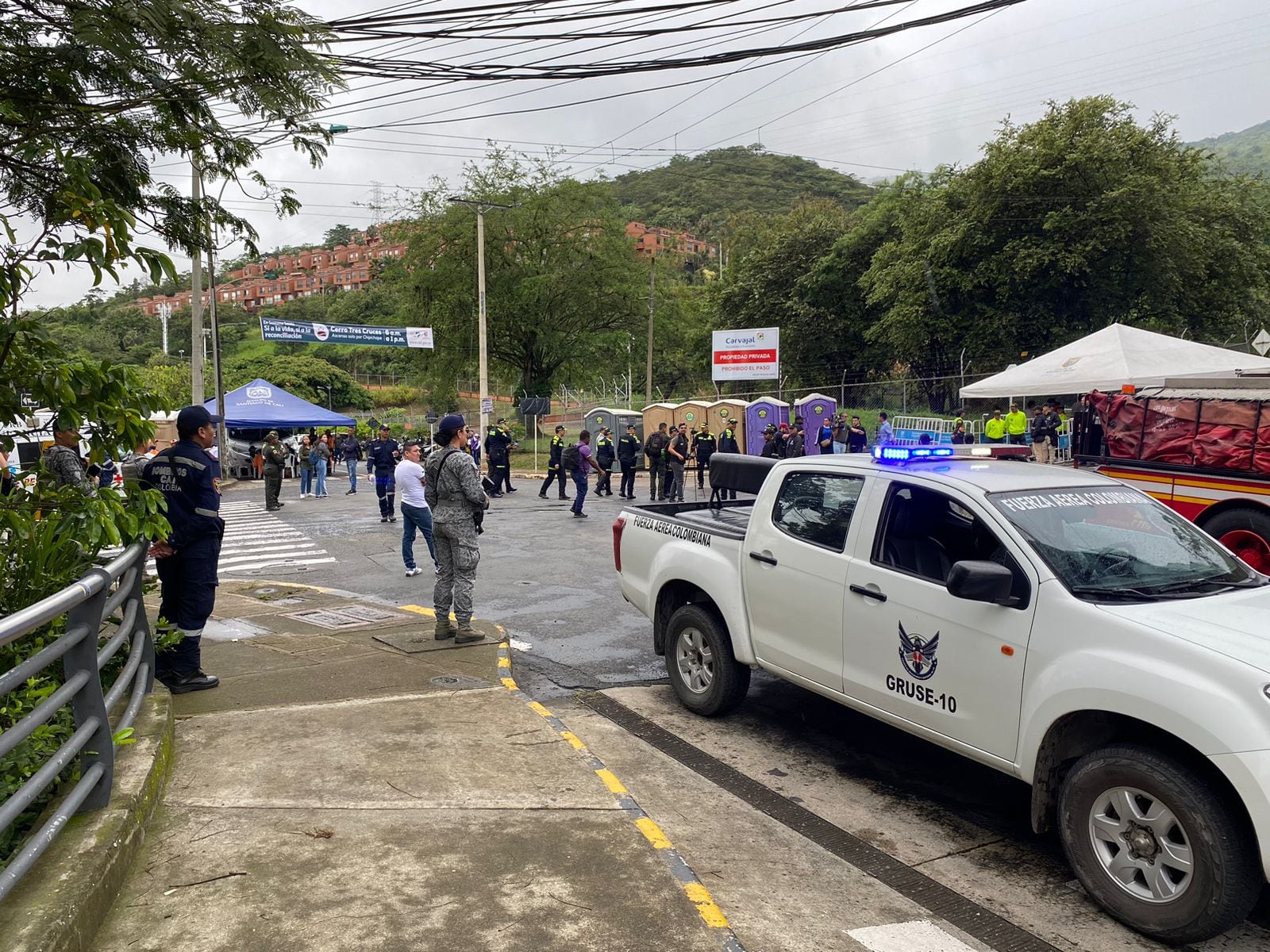 Este Viernes Santo ascendieron al Cerro de las Tres Cruces de Cali más de 20 mil personas.