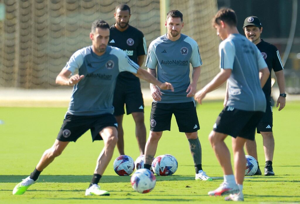 Lionel Messi en entrenamiento con Inter de Miami.
