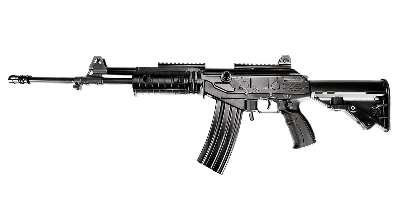El fusil Galil, de origen israelí, es el que usa el Ejército en sus operaciones de control territorial en Colombia. 