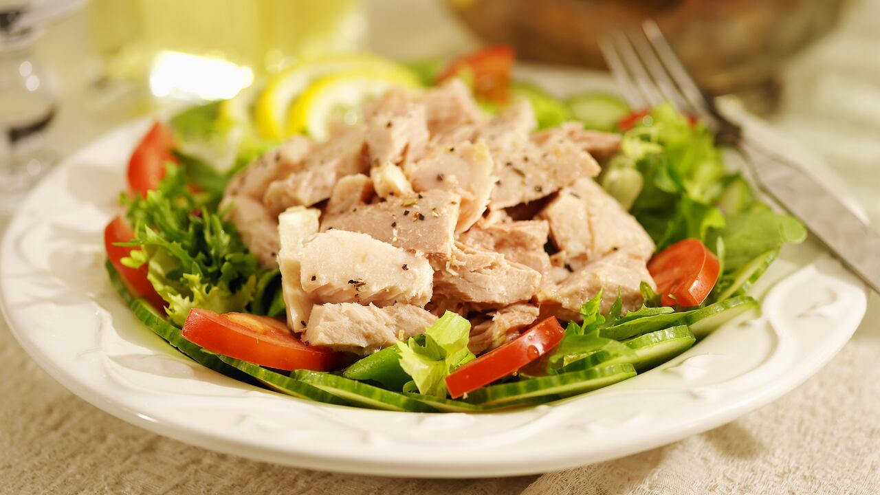 El atún es uno de los alimentos que le brinda al cuerpo Vitamina D.