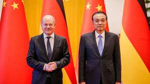 El canciller alemán Olaf Scholz se reunió con el primer ministro chino Li Keqiang en Pekín, China, el 4 de noviembre.