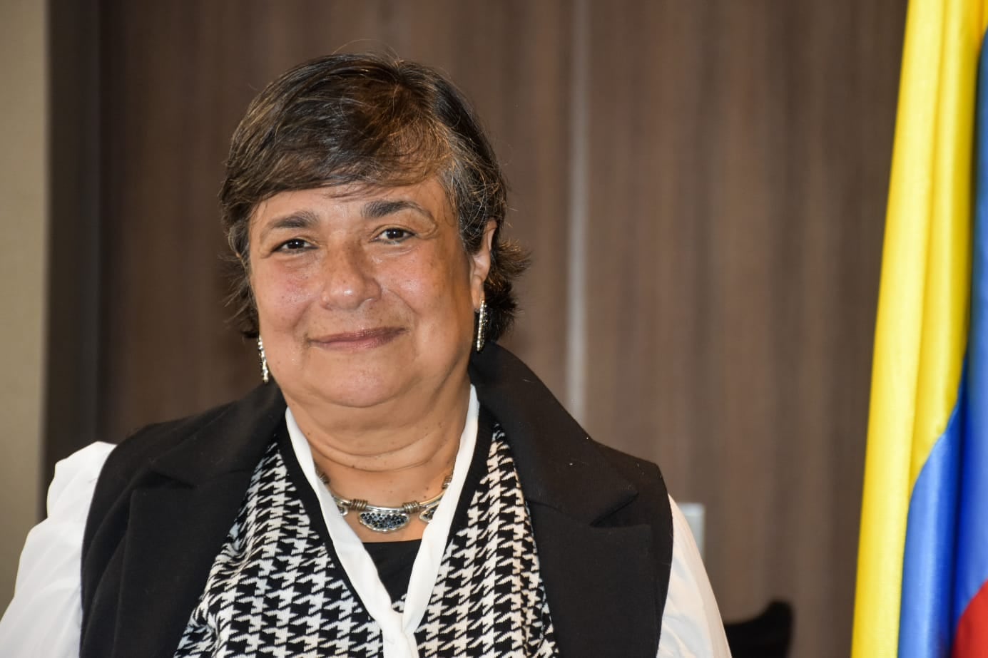 La Superintendente de Transporte, Ayda Lucy Ospina Arias, informó sobre la sanción con multa por más de mil millones de pesos impuesta a la Sociedad Puerto Industrial Aguadulce S.A. (SPIA) en Buenaventura.