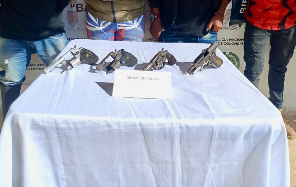 Dentro de los capturados por el Ejército habría un supuestos jefe de sicarios del Clan del Golfo en Antioquia.