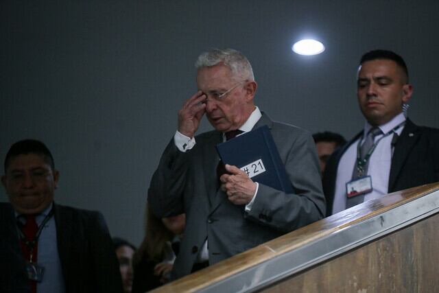 El expresidente Álvaro Uribe Vélez en los juzgados de Paloquemao.