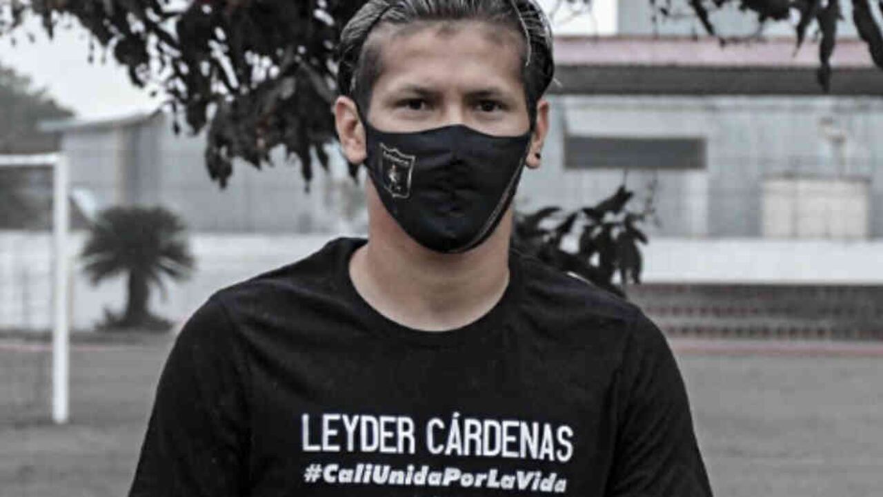 Fotos: El sentido mensaje del América de Cali por masacres en el país