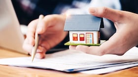 Los compradores de vivienda toman su decisión basados en la posibilidad de tener subsidios y en sus perspectivas salariales para poder pagar un crédito de largo plazo.