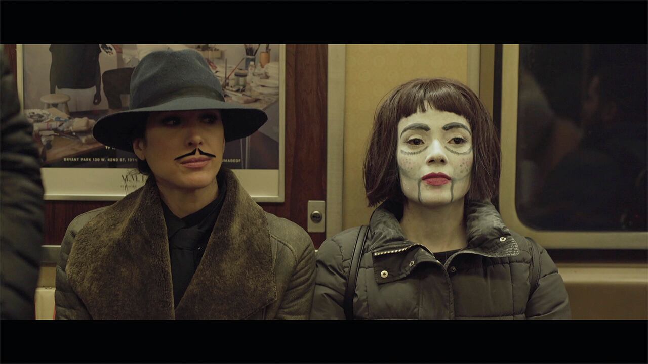 En escena con la actriz argentina Josefina Scaro.