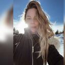 La presentadora publicó un emotivo mensaje y fotos de su infancia por su cumpleaños. Foto: Instagram @claudiabahamon.