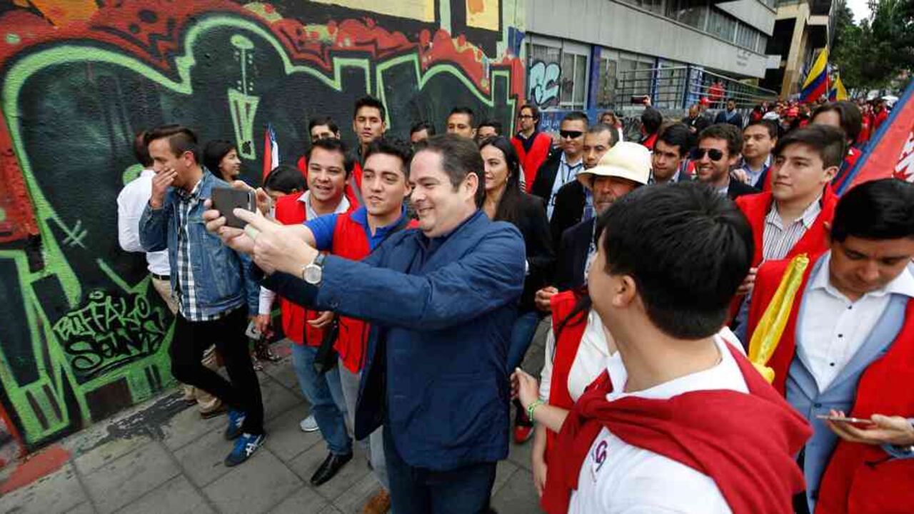 Vargas Lleras ya recogió 4 millones de firmas.