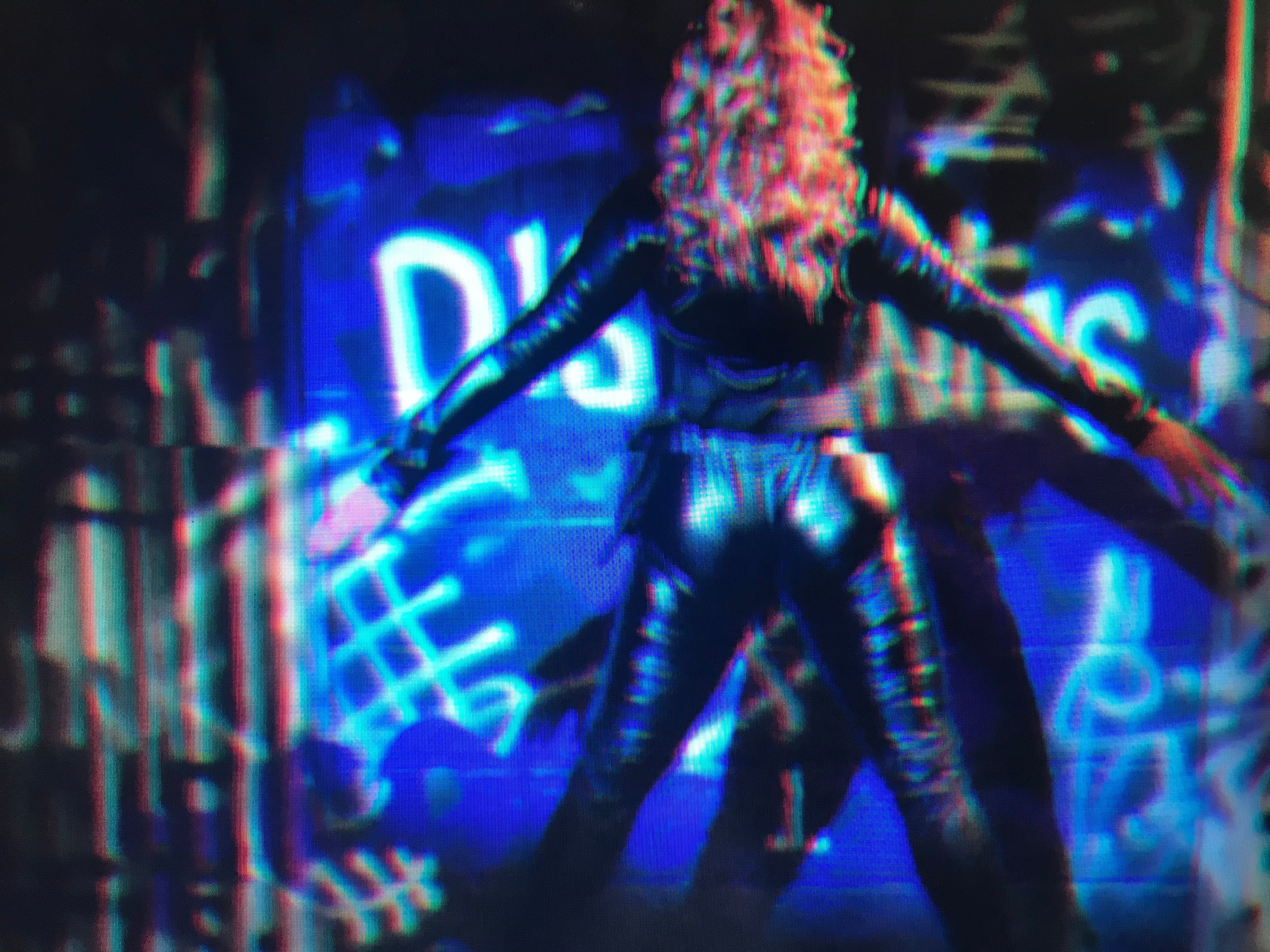 Tyranos.
Lorena Briscoe, directora, actriz y dramaturga argentina quien interpreta a Walter Colina.