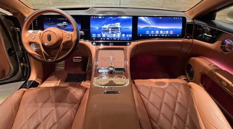 Maextro S800, producido por Huaewi y JAC