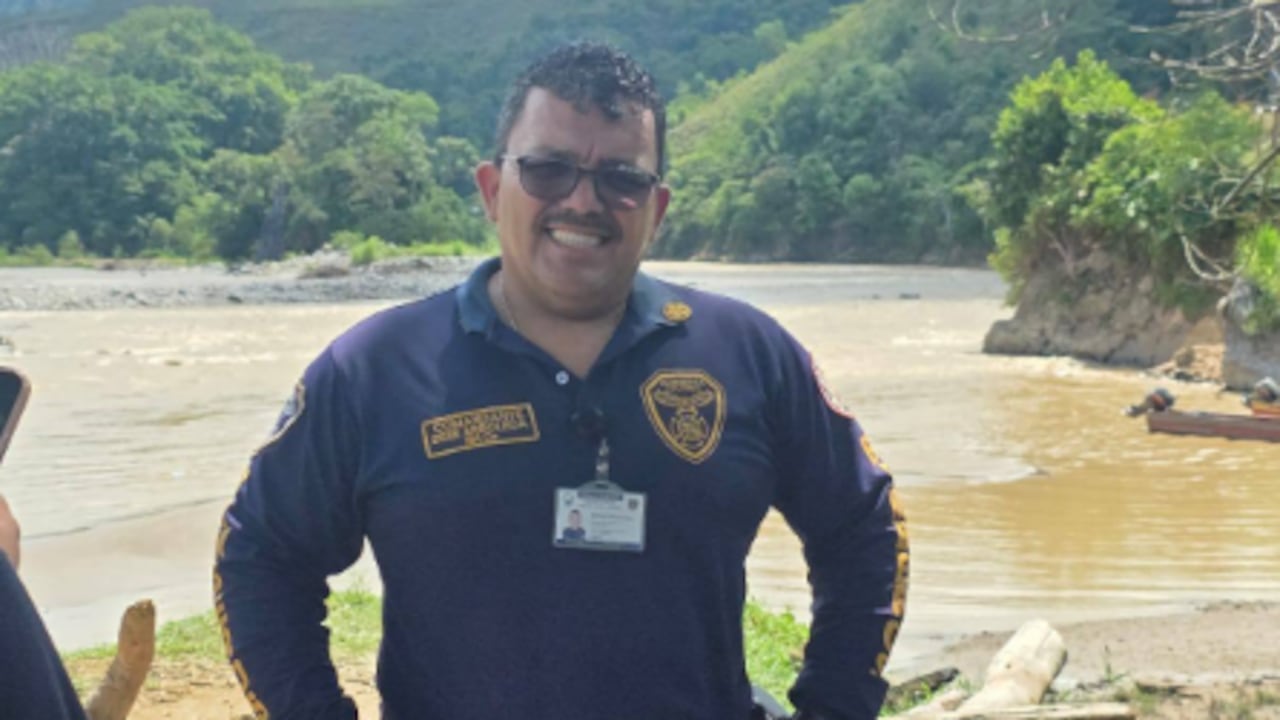 Deiby Bernavi Arboleda Cárdenas, comandante de Bomberos de Anorí, asesinado este jueves.