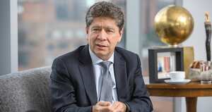 Lograr que más colombianos se puedan vacunar repercute en la confianza y la reactivación económica, dice el presidente de la Andi, Bruce Mac Master.