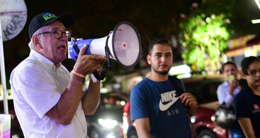 Jairo Yáñez, alcalde de Cúcuta, en campaña. 