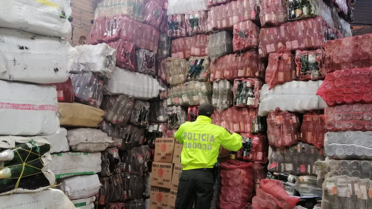 Imagen de referencia de mercancías incautadas de contrabando.