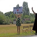 Aficionados Franceses saludan el tour de forma galáctica