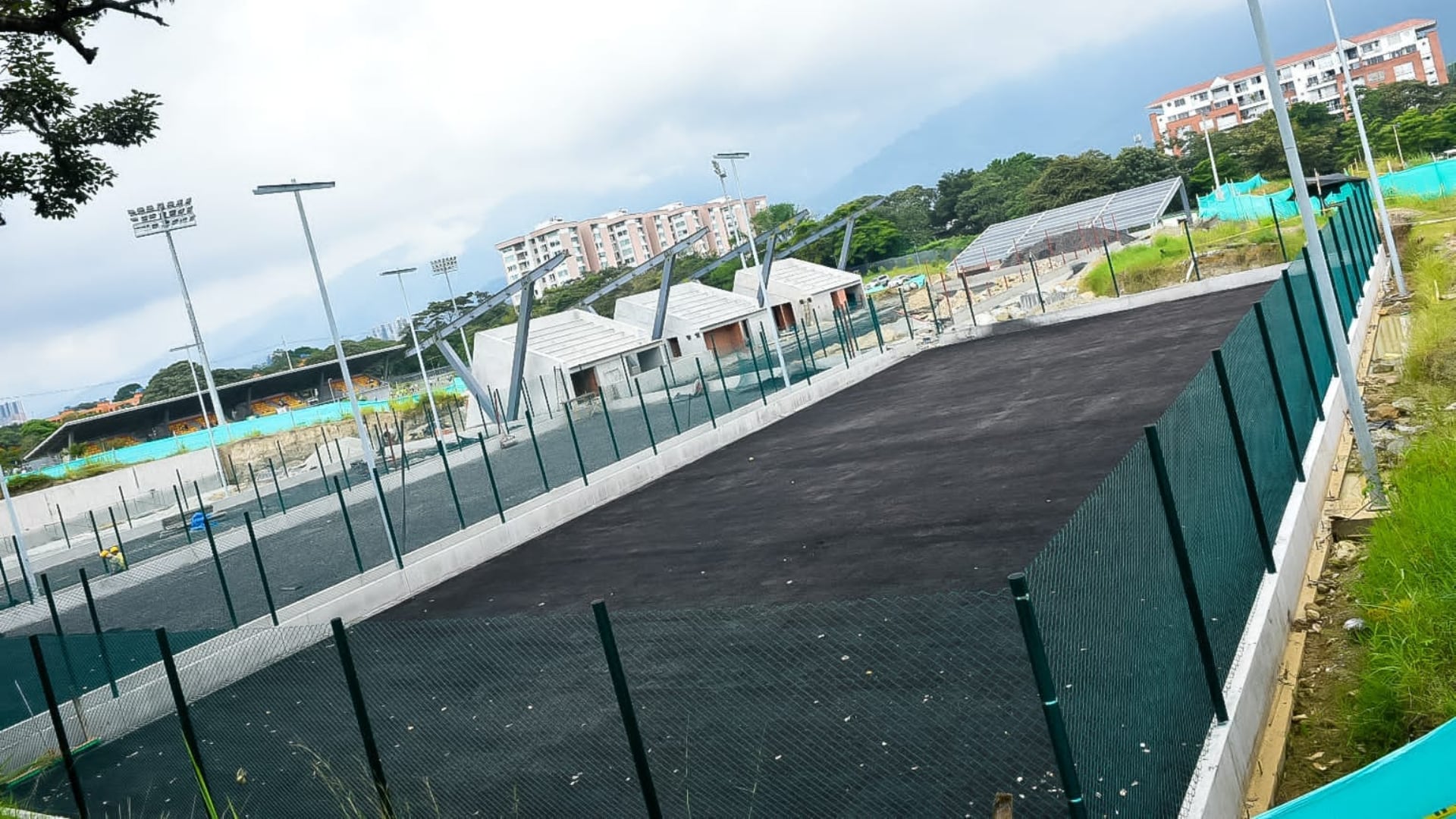 En un 80 % avanza la construcción del Complejo de Raquetas en el Parque Deportivo de Ibagué.