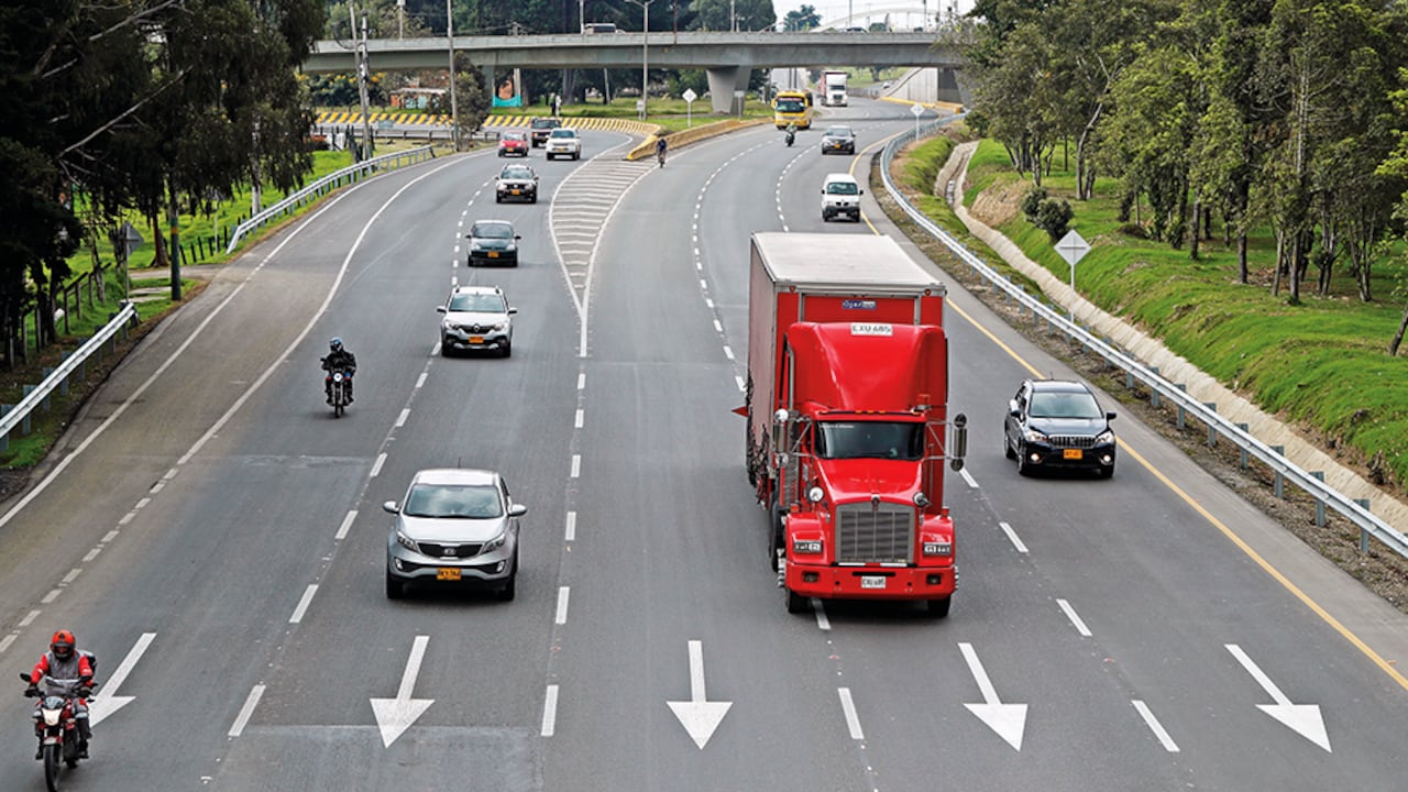 El principal desafío sigue siendo la infraestructura. El país debe seguir invirtiendo en proyectos de cuarta y quinta generación, y mucho en vías terciarias.