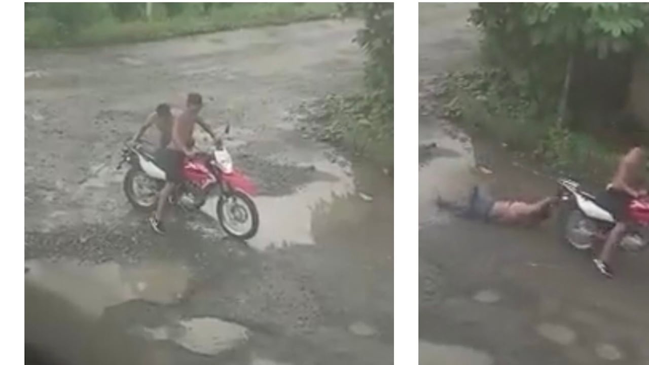 En video quedó registrado el momento en el que un ladrón a quien se le partió una pierna en medio de un robo, no es auxiliado por su cómplice, quien lo deja tirado en medio de una calle destapada y llena de charcos.
