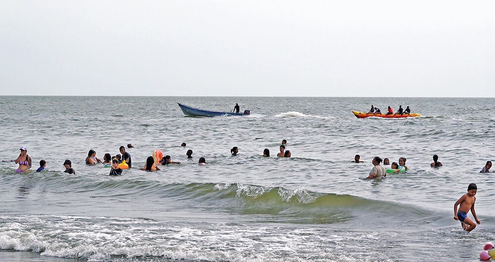 “Me detuvieron en Estados Unidos, nos expulsaron, y en México me dijeron que nos devolviéramos hasta Colombia de la misma manera por la que entramos. Se portaron muy mal con nosotros, no nos respetaron”, se quejó.