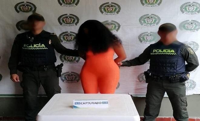 Una de la mujeres capturadas.