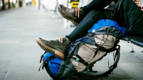 De mochilero por el mundo: siete artículos infaltables para disfrutar de aventuras sin límites