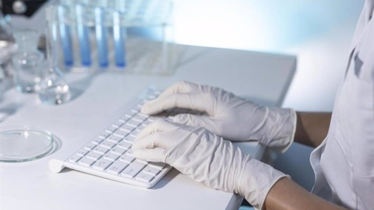 Google presenta una IA "co-científica" diseñada para acelerar las investigaciones científicas y crear nuevas hipótesis.