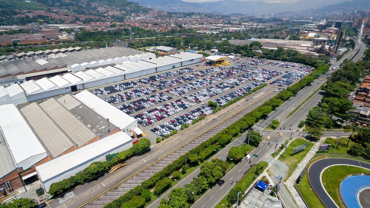 La planta de Renault-Sofasa en Envigado tiene actualmente una capacidad de producción de 80.000 vehículos al año.