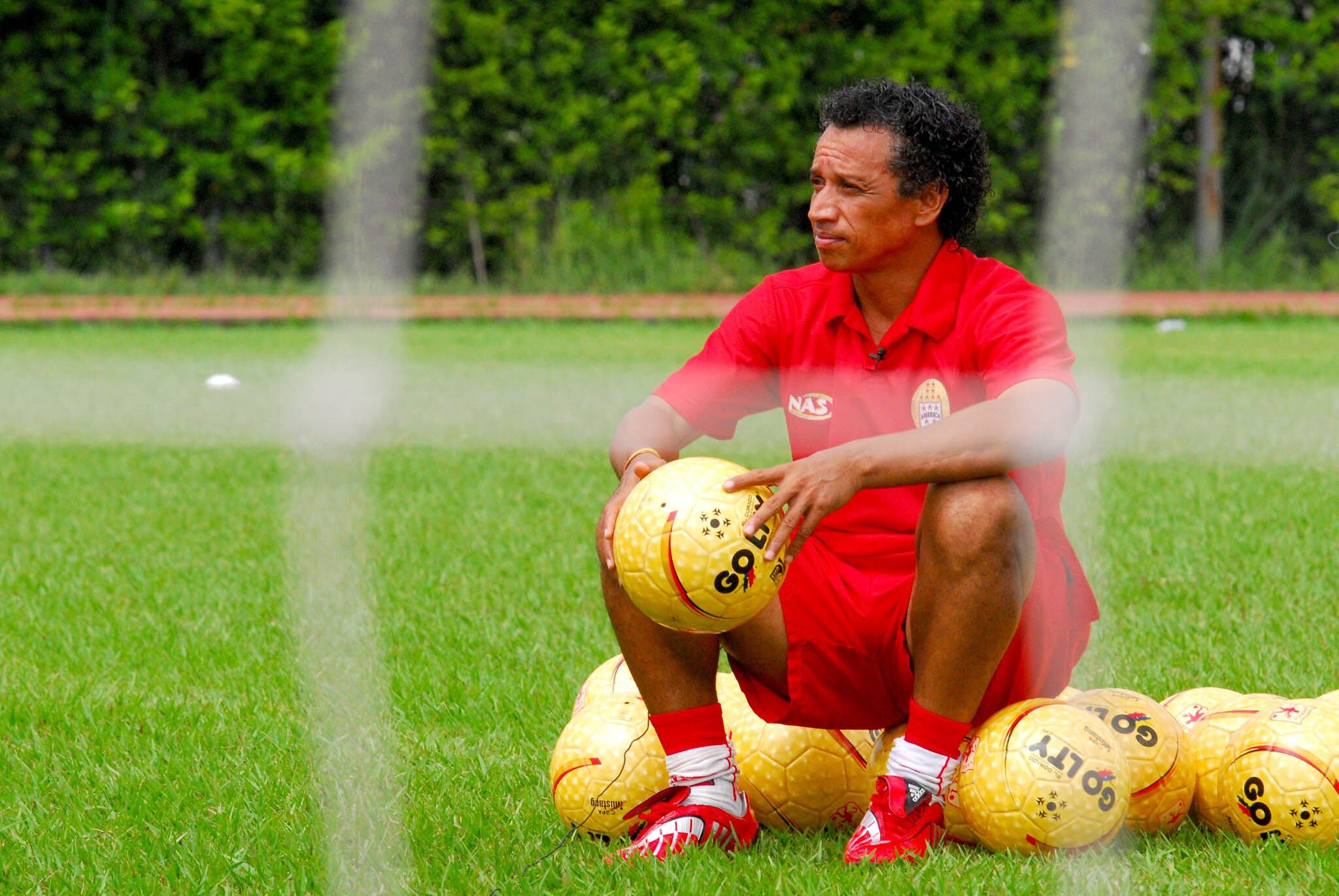 FOTO # 49 (HORIZONTAL) FO3049
CALI, 22 JUL. 2009 (COLPRENSA-EL PAIS).  ANTHONY DE AVILA VUELVE A LAS CANCHAS.