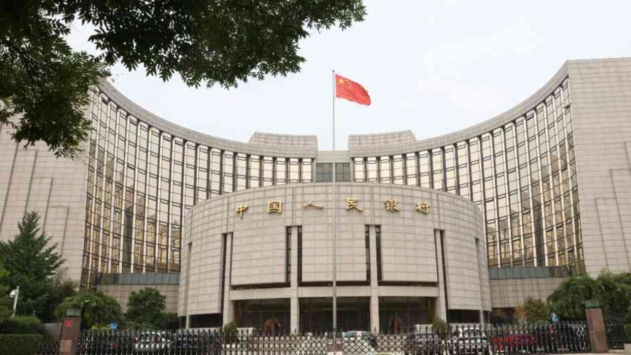 La nueva inyección de fondos a las entidades comerciales chinas llega después de que la semana pasada los datos de producción industrial y ventas minoristas de China quedasen por debajo de las expectativas.