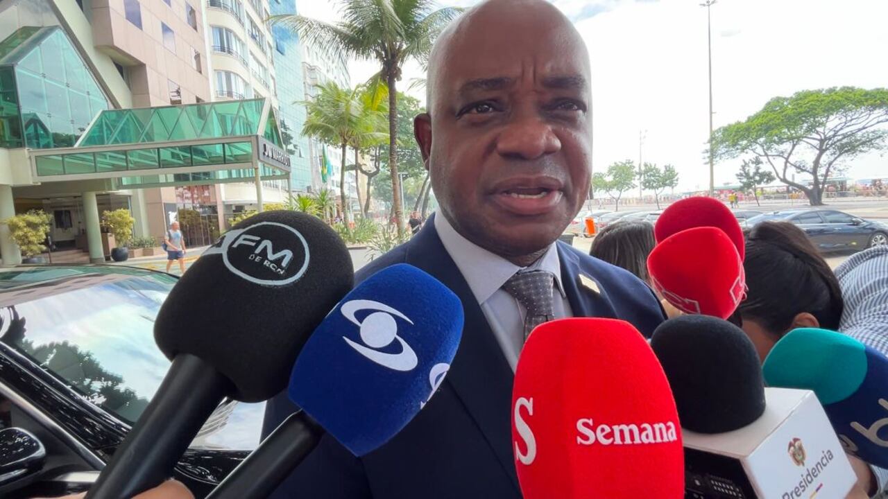 El canciller colombiano se refirió a diferentes temas de la política internacional en Brasil