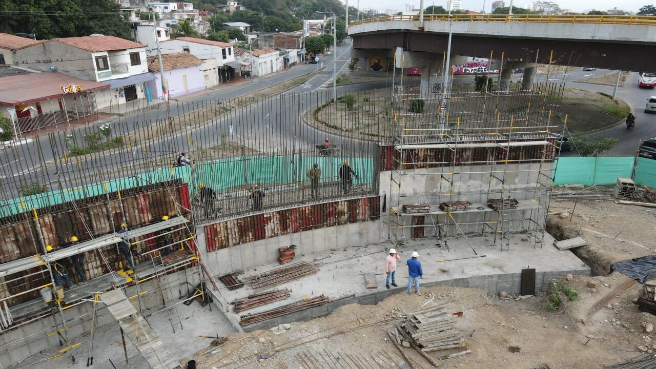 El gobernador de Norte de Santander recorrió varios municipios para ver el avance de los proyectos de infraestructura.