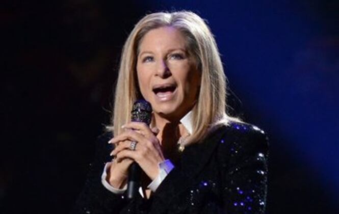 Se le considera parte del selecto grupo de artistas EGOT: ha conseguido un Emmy, un Óscar, un Grammy y un Tony, y tiene una de las voces más reconocibles de la historia de la  música popular / AP