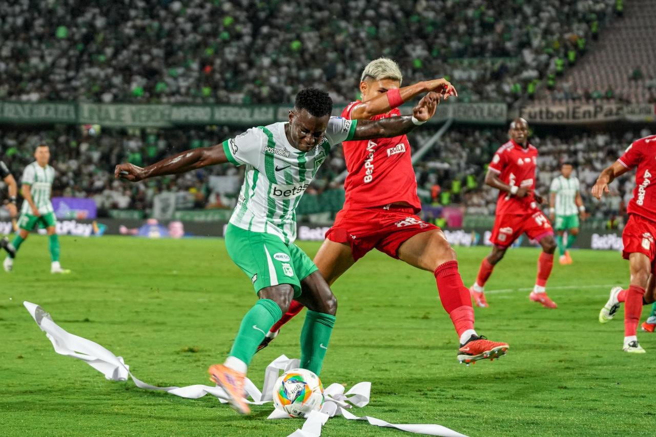 Imagen del partido entre Atlético Nacional y América de Cali por la fecha 1 del Grupo A de los cuadrangulares semifinales del segundo semestre de la Liga Colombiana 2025.