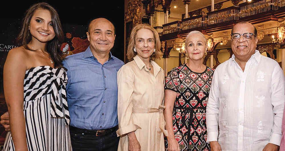 Angélica González, Jaime González, Juliana Márquez, Julia Salvi y Álvaro Barrios. 