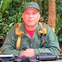 Él es Géner García Molina, alias John 40, uno de los jefes de la Segunda Marquetalia que habría ordenado el atentado contra Miguel Uribe.