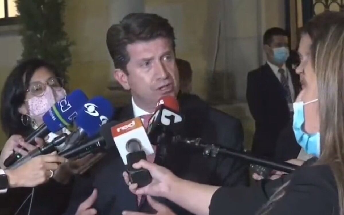 Diego Molano, ministro de Defensa, tras el encuentro sostenido este lunes.