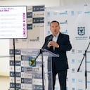 El secretario Distrital de Salud de Bogotá, Alejandro Gómez, durante rueda de prensa este 10 de agosto.