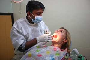 Los dolores de muela son más molestos en la noche.