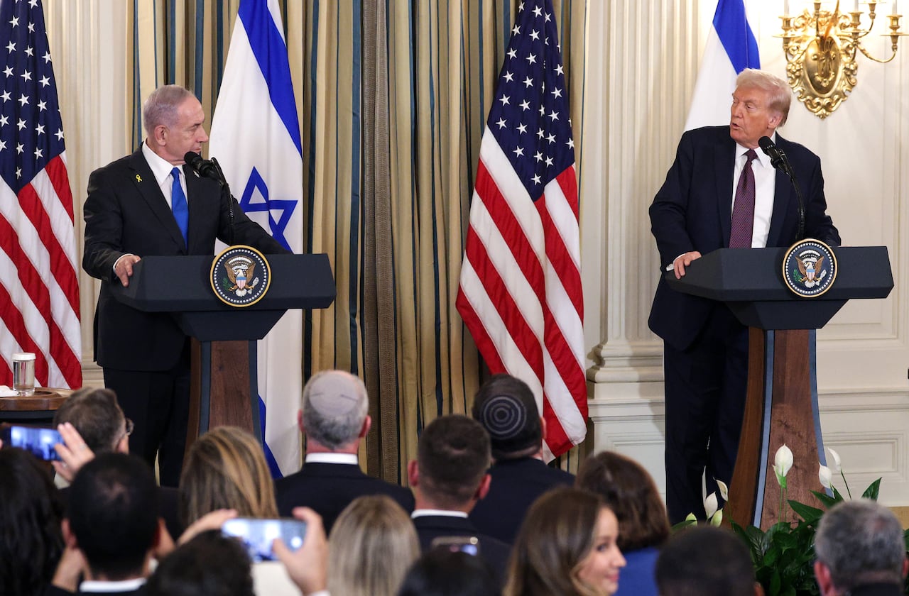 Netanyahu en rueda de prensa junto a Trump.