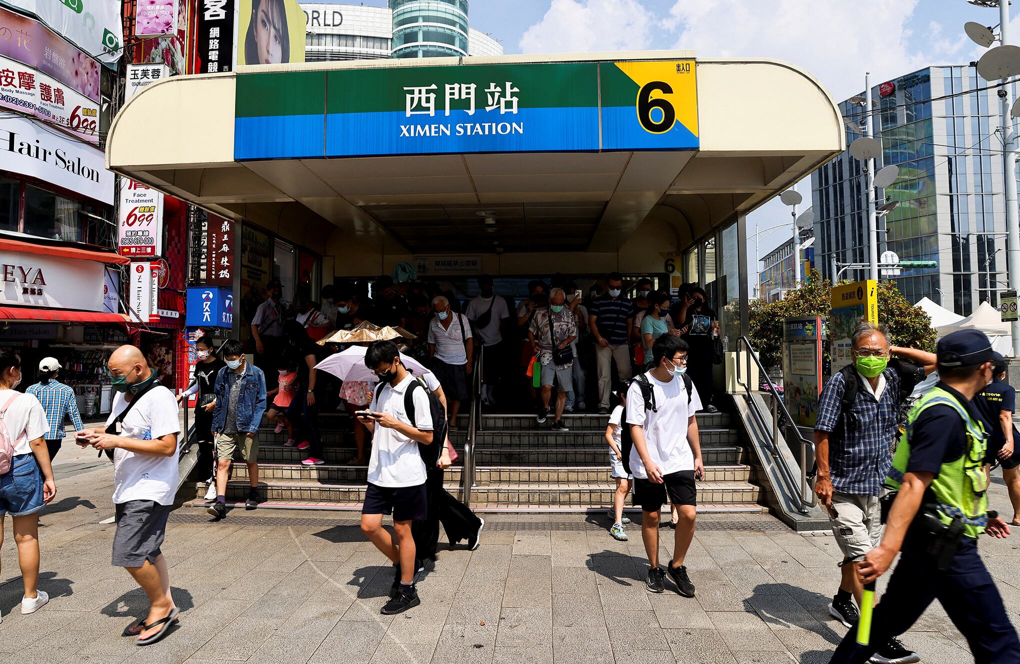 En imágenes : Taiwán realiza simulacro de ataque aéreo en medio de tensión con China