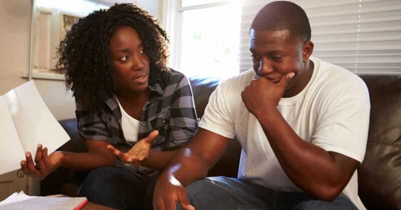 Un buen ejercicio de pareja es ahorrar con propósito y establecer metas con fechas concretas a corto, mediano o largo plazo.