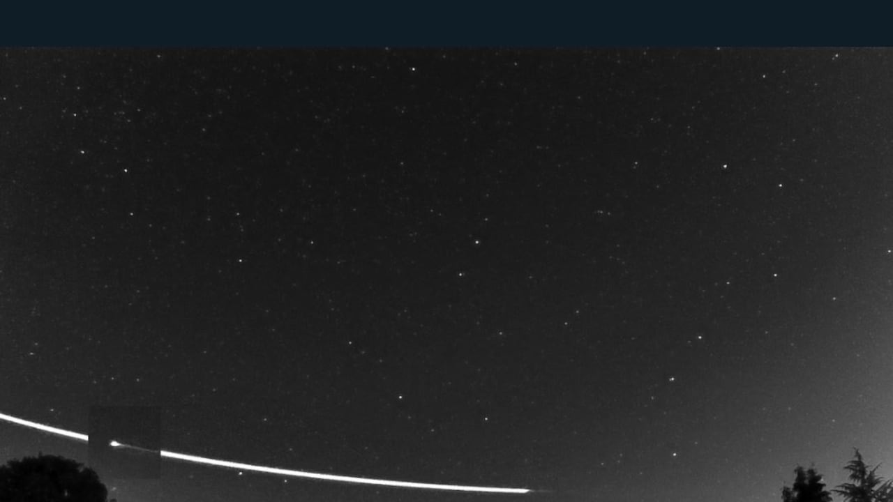 VIDEO: Captan cómo un meteorito rebotó en la atmósfera de la tierra y volvió al espacio